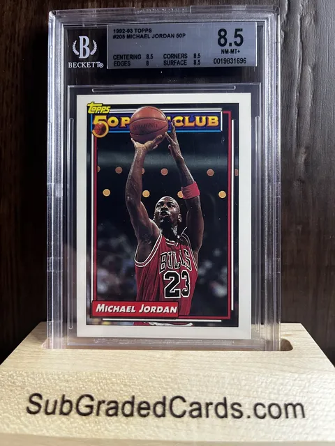 1992 Michael Jordan 1992-93 Topps #205 Michael Jordan 50P - front