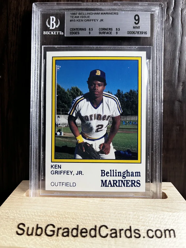 1987 Ken Griffey Jr. 1987 Bellingham Mariners Team Issue #15 Ken Griffey Jr. - front